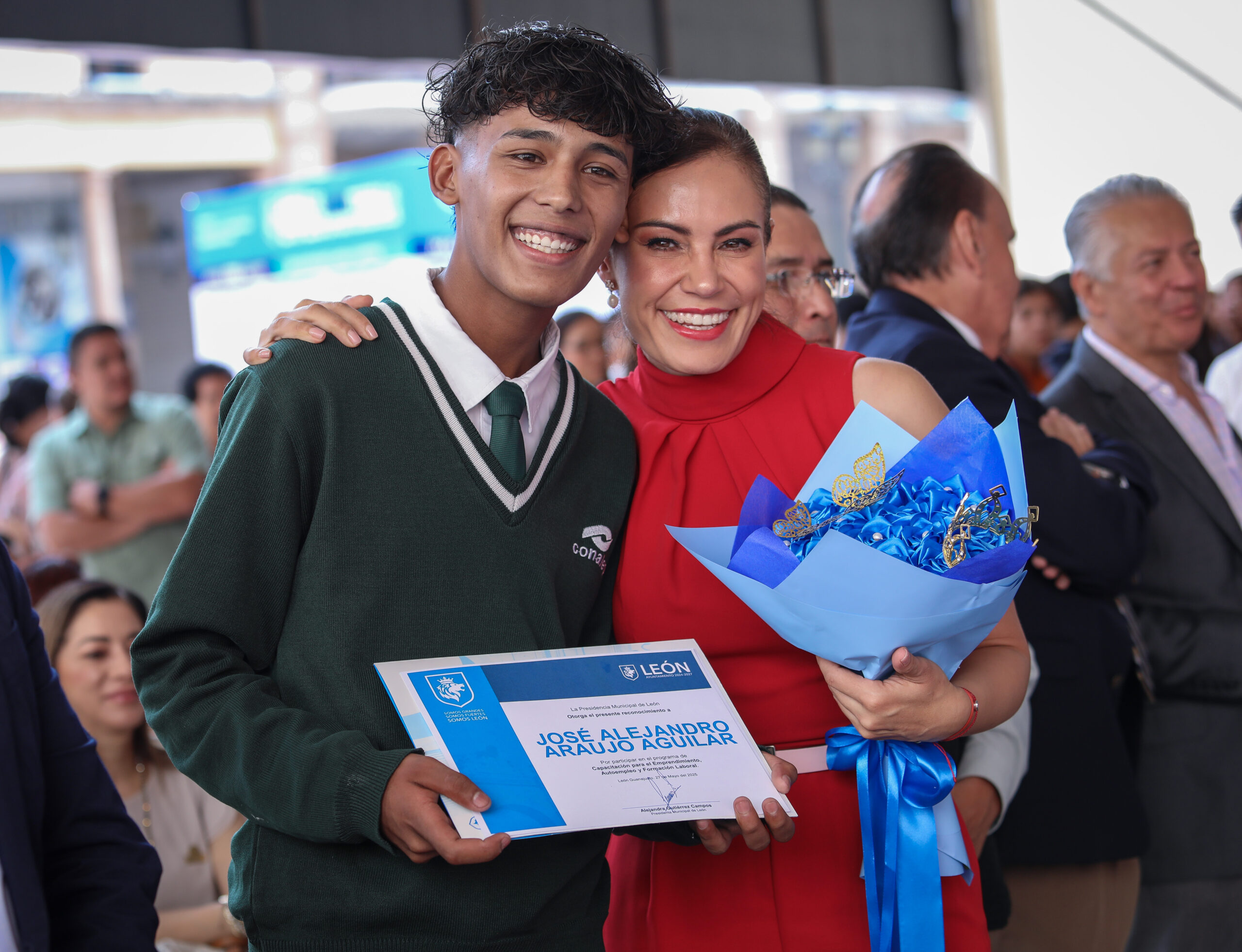 LEÓN ES TIERRA DE OPORTUNIDADES Y EMPLEO 👏🏻🗞️