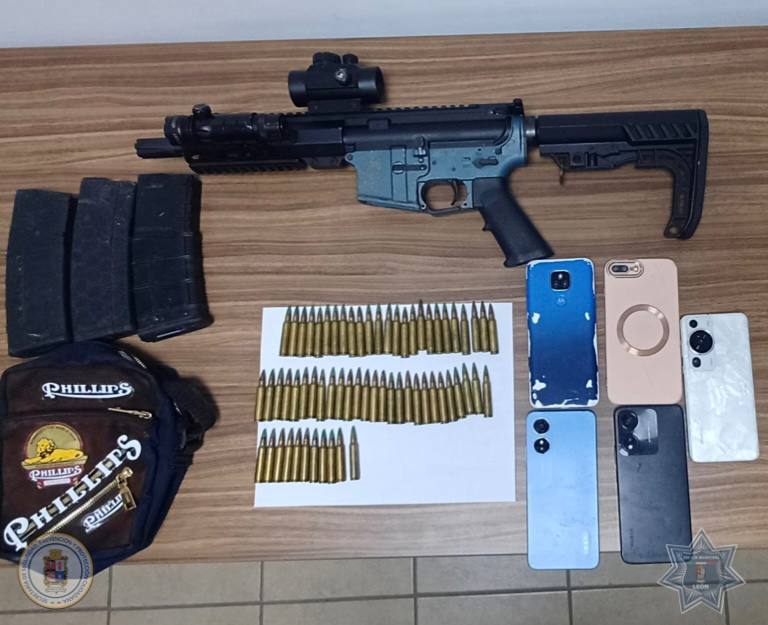 Detienen a una persona con posesión de un arma larga de uso exclusivo del Ejército Mexicano