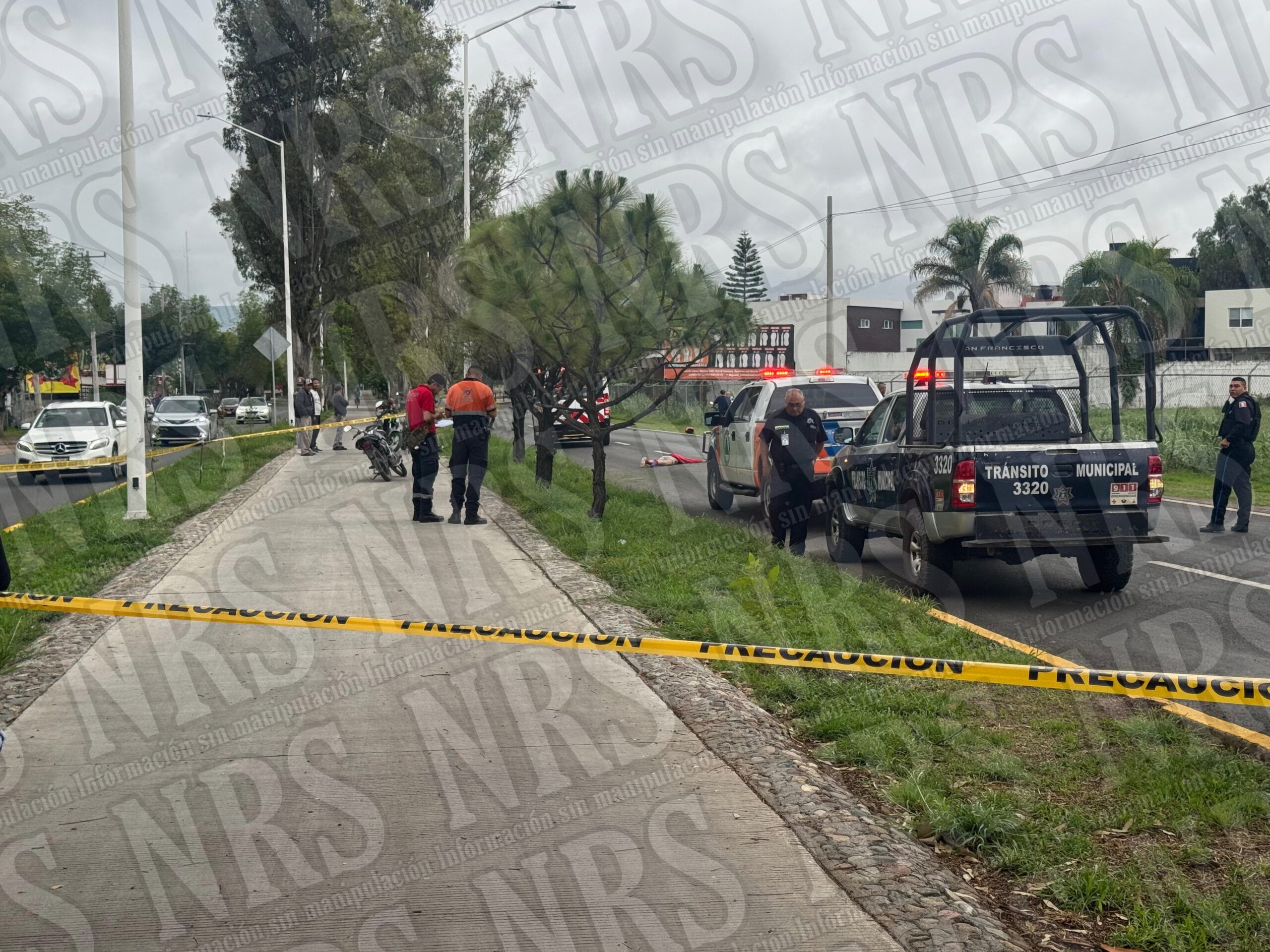 Muere motociclista tras derrapar en el bulevar Juventino Rosas