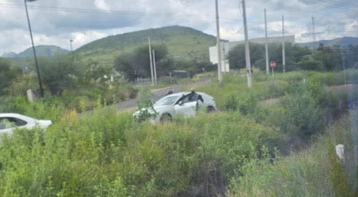 Violento asalto en carretera Guanajuato–Silao deja un hombre herido de bala