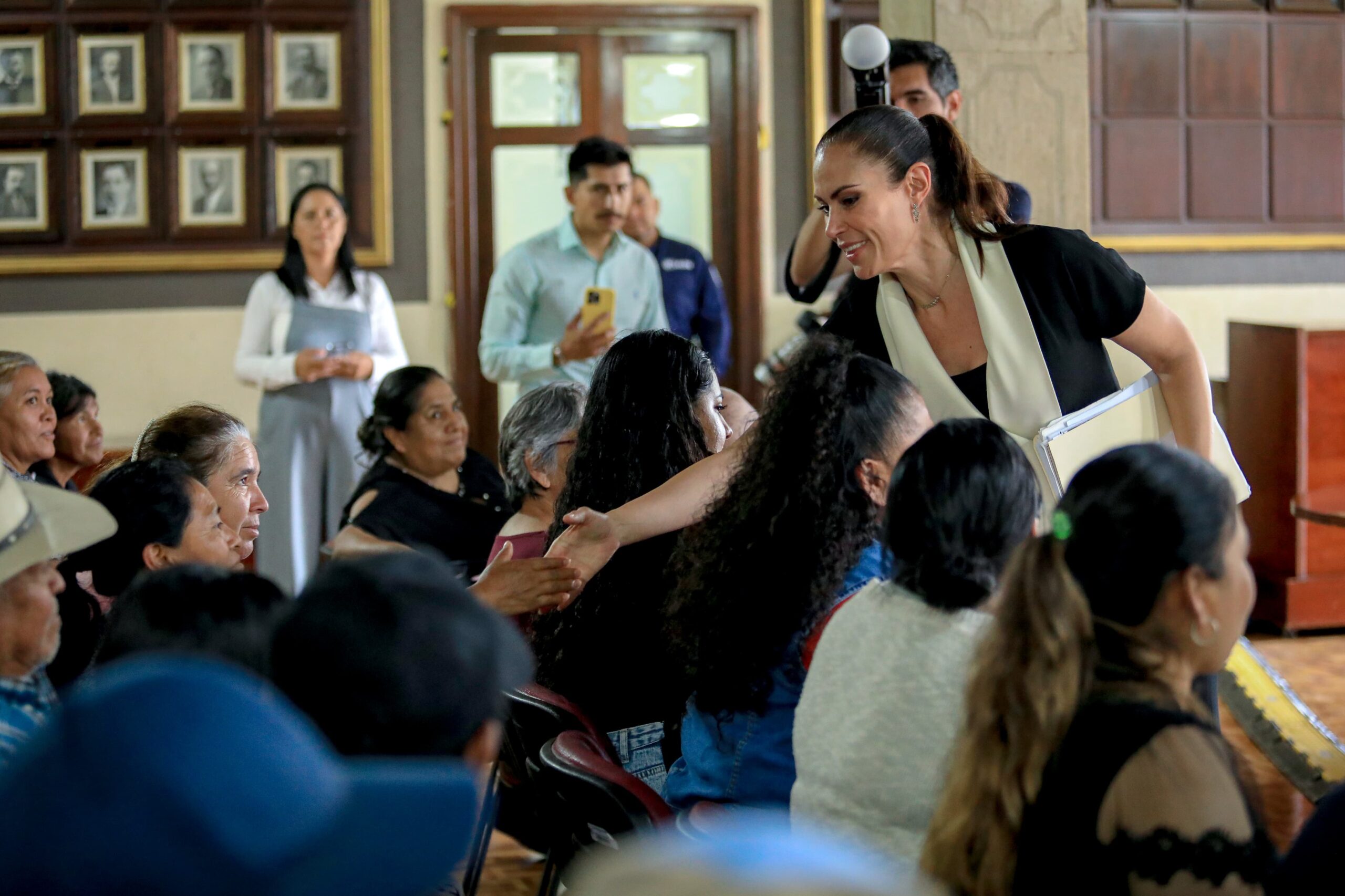 GARANTIZA MUNICIPIO DE LEÓN AGUA A HABITANTES DE LA ARCINA