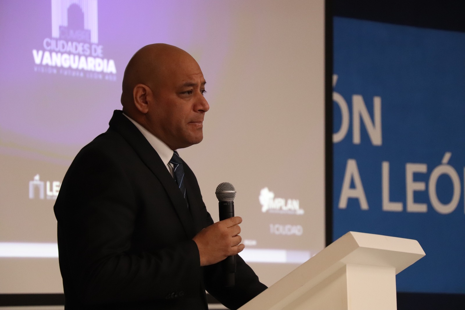 LEÓN ABRE EL DIÁLOGO PARA CONSTRUIR LA CIUDAD DEL FUTURO RUMBO A LA CUMBRE CIUDADES DE VANGUARDIA LEÓN 450